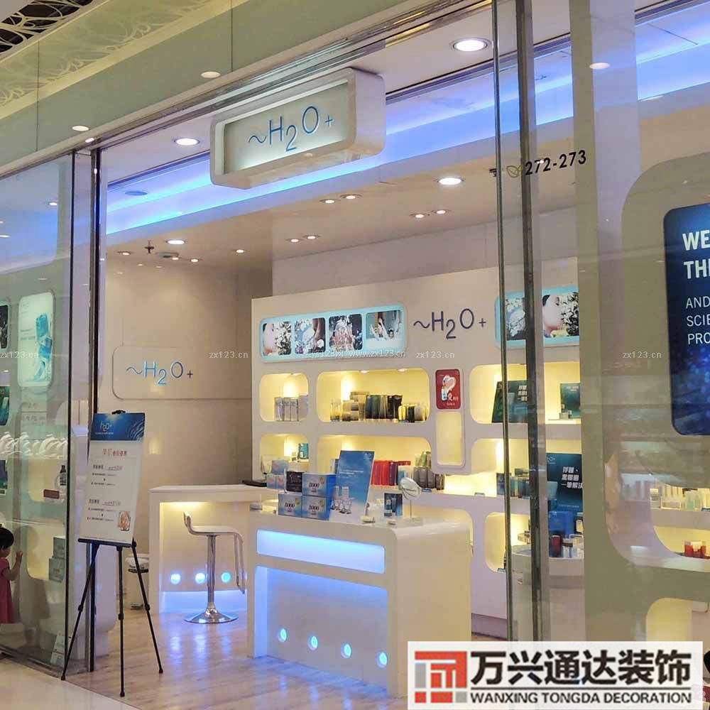 小化妆品店装修效果图(小型化妆品店装修风格图片)