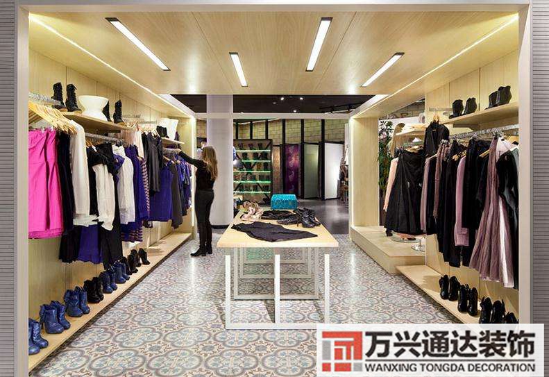 服装店装修风格图片(服装店最新装修风格图片大全)